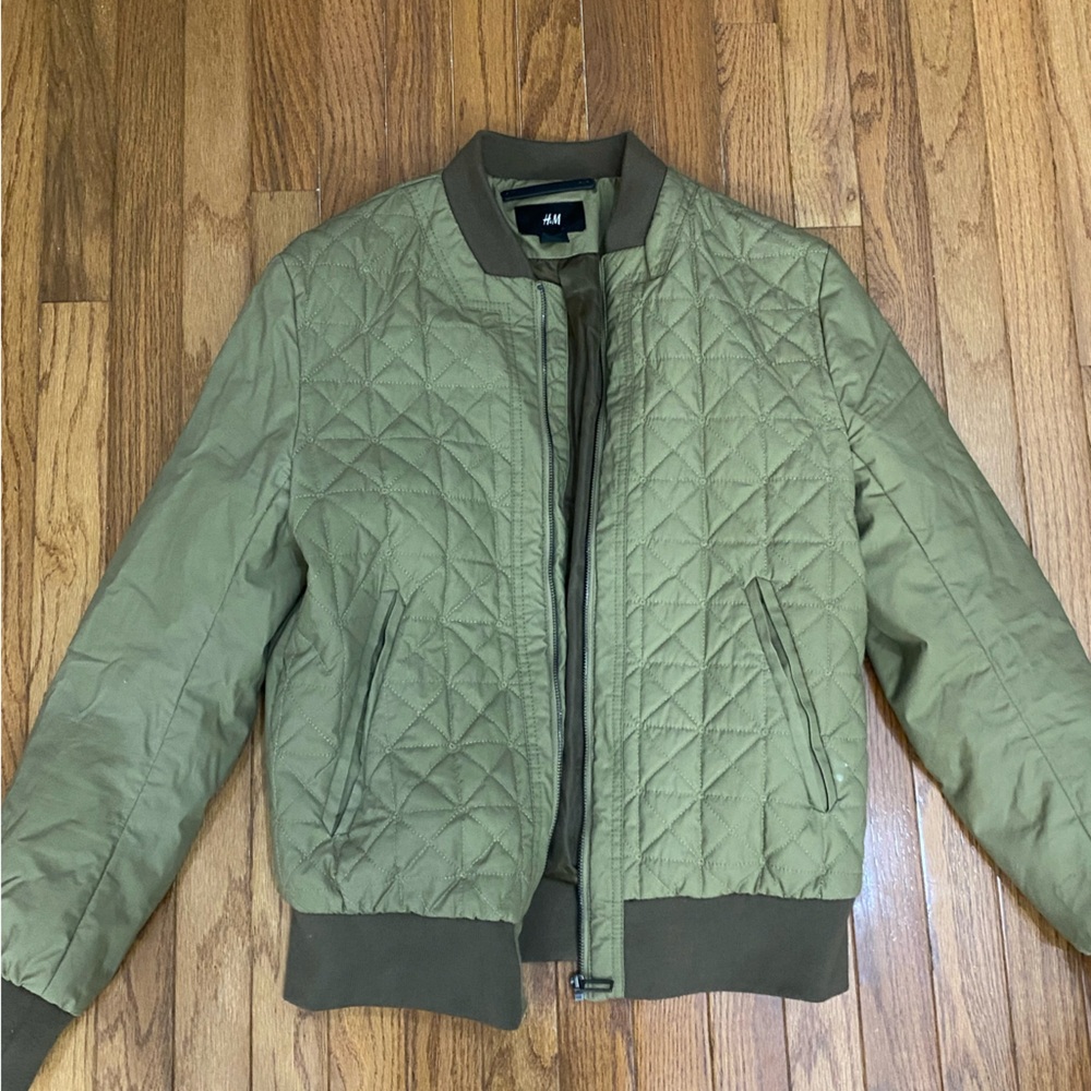 H&M bomber jacket 38R. Fits like a medium
